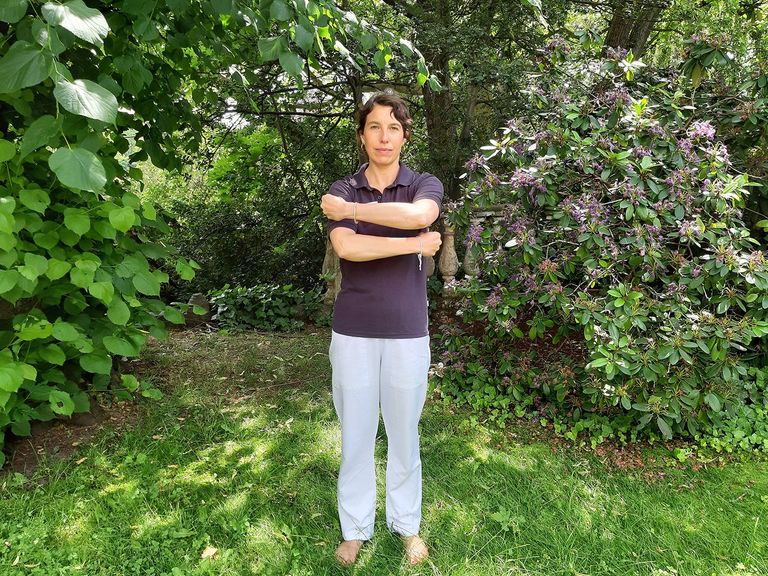 Immanuel Krankenhaus Berlin - Naturheilkunde - Yoga bei Stress und Anspannung - Herzöffnende Asanas - Lena Groß - Welt-Yoga-Tag