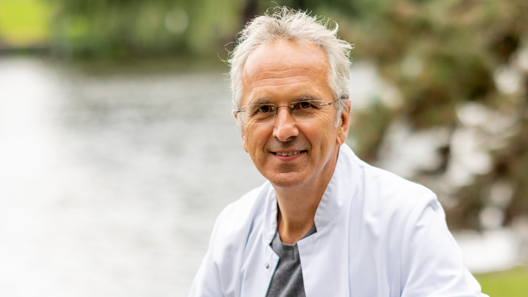 Prof. Dr. Andreas Michalsen äußert sich in der Berliner Zeitung zu Abnehmspritzen, Expertenmeinung Abnehmmedikamente, Ernährungsmedizin, Immanuel Krankenhaus Berlin, Berlin-Wannsee