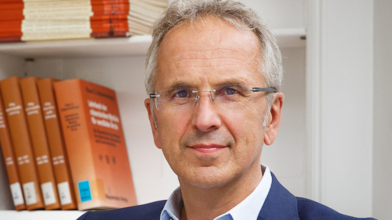 Naturheilkunde Berlin - Prof. Dr. med. Andreas Michalsen über Wirkung und Wirksamkeit von Meerrettich bei NDR-Visite Naturheilkunde Berlin - Prof. Dr. med. Andreas Michalsen über Wirkung und Wirksamkeit von Meerrettich bei NDR-Visite